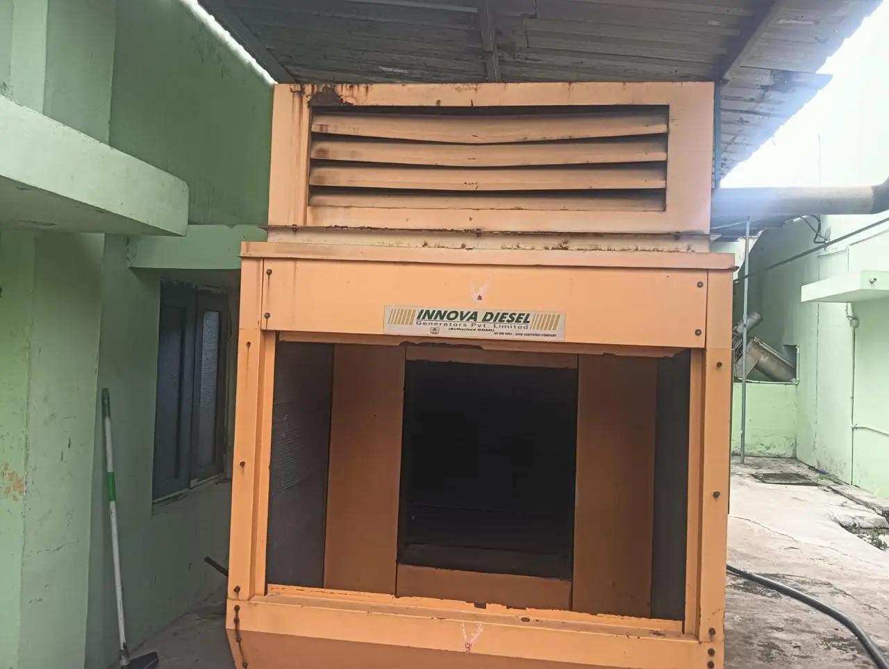 Used 200 kVA Innova Mahindra Diesel Generator